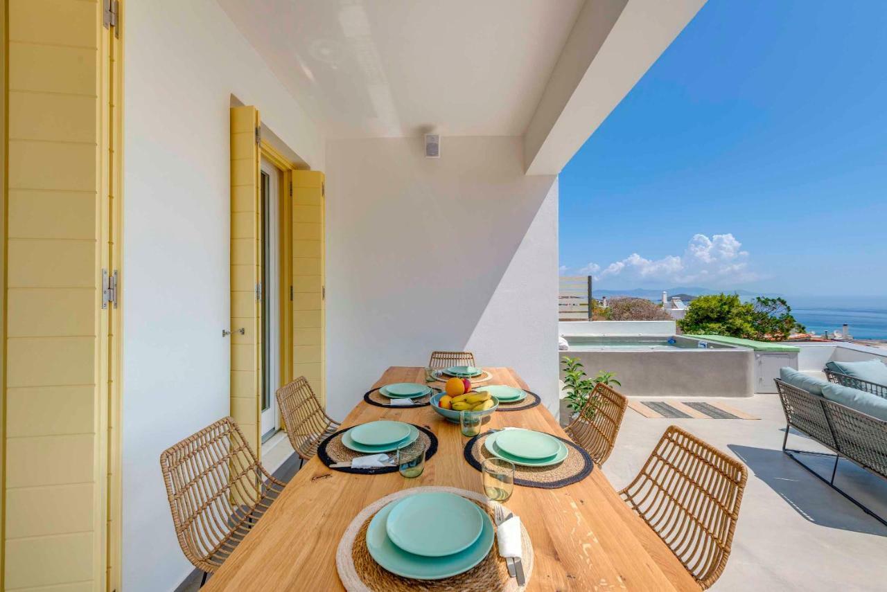 Villa Alba In Syros With Private Jacuzzi Azolimnos Exteriér fotografie