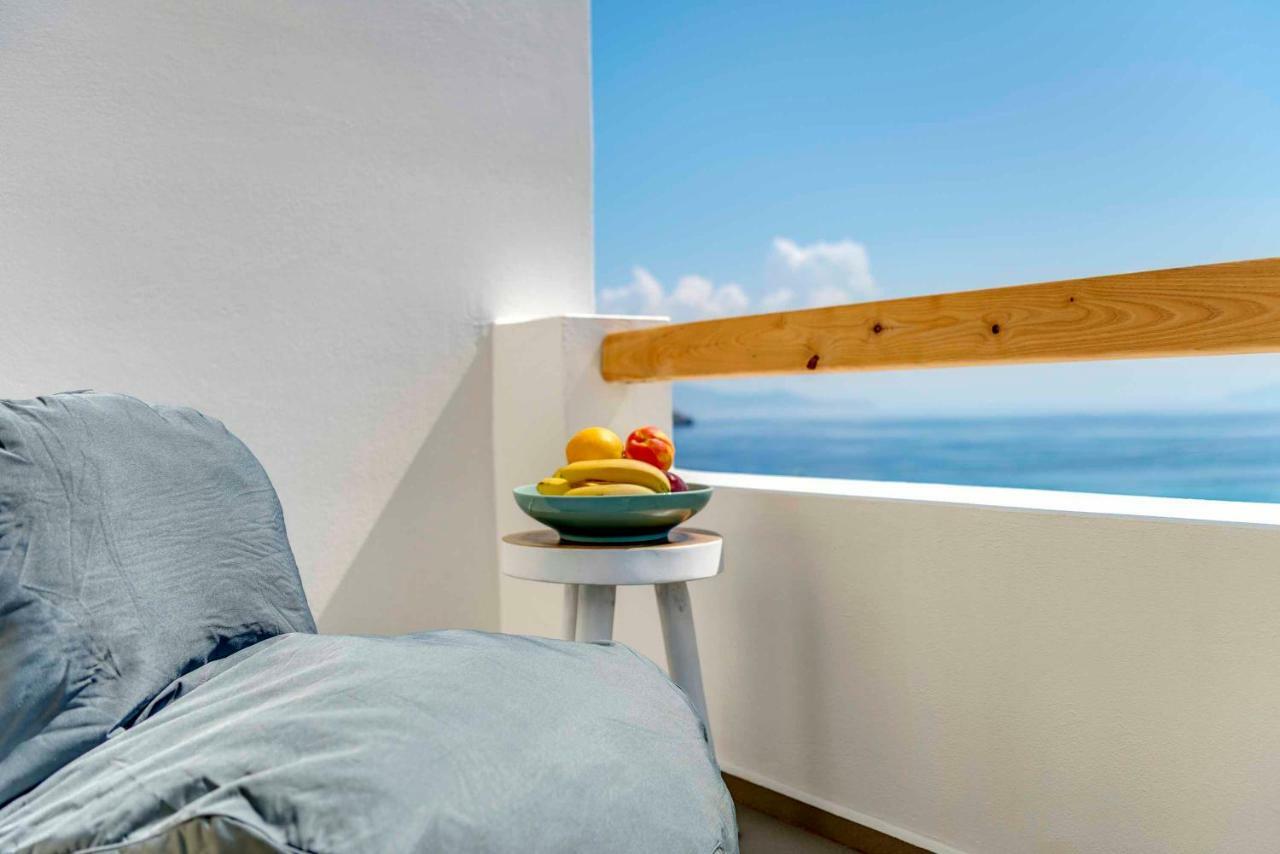 Villa Alba In Syros With Private Jacuzzi Azolimnos Exteriér fotografie